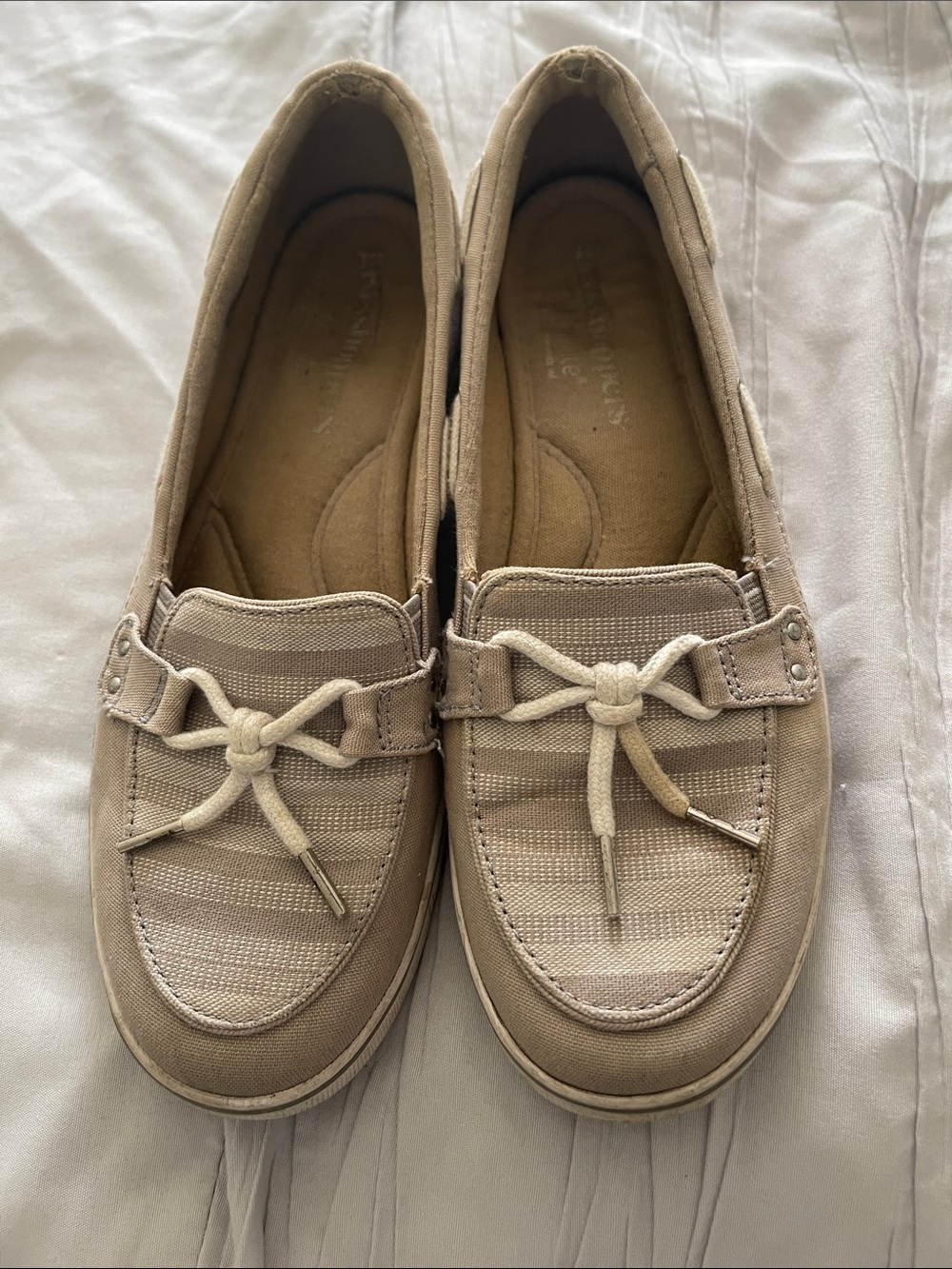 Grasshoppers Beige Slip-On Loafers with Knot Accent